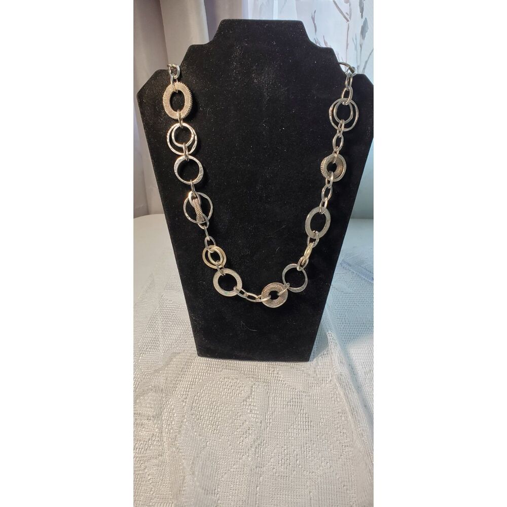 Loft Round Necklace in Plated Silver Adjustable Chains